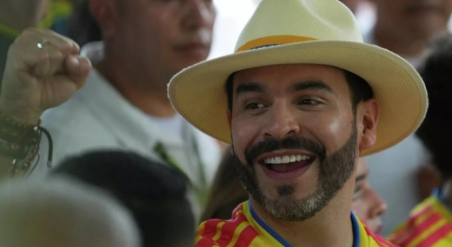 Kolombiya'da cumhurbaşkanlığı seçimini Abelardo de la Espriella kazandı