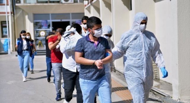 Mersin'de günübirlik evlere fuhuş operasyonu: 21 gözaltı