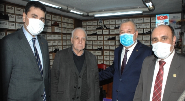 Demokrat Parti Genel Başkanı Gültekin Uysal Ankara Kahveciler Odası’nı ziyaret etti