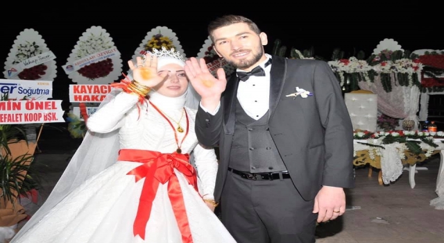 MERSİN'DE MUHTEŞEM DÜĞÜN