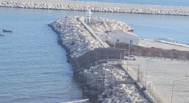 HERKES LAFTA SÖZDE MERSİN'İN SAHİBİ... NEREDE BU MEMLEKET ÇOÇUKLARI?