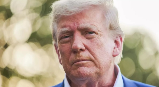Batı basını: Trump, Zelenskiy'i barışın önünde en önemli engel olarak görüyor