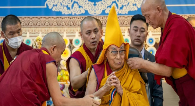 Dalai Lama Çin'in karşı çıkmasına rağmen öldükten sonra tekrar doğacağını açıkladı