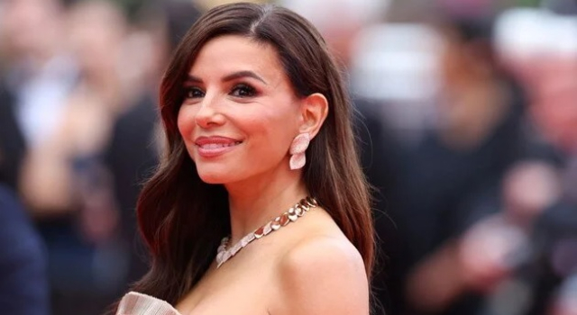 Eva Longoria'dan yeni film: Anita de Monte Laughs Last geliyor