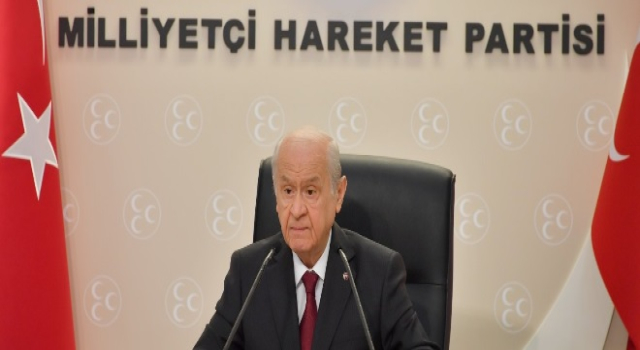Devlet Bahçeli: Özgür Özel’in Aydın Mitingi’nde yaptığı konuşma tek kelimeyle hezeyanname nutku, hezimet ve hüsran numunesidir.