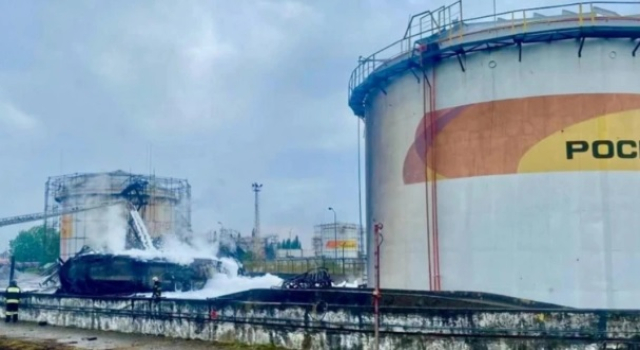 Soçi'deki petrol rafinerisinde yangın: 'Ukrayna İHA'larının saldırısına uğradı'