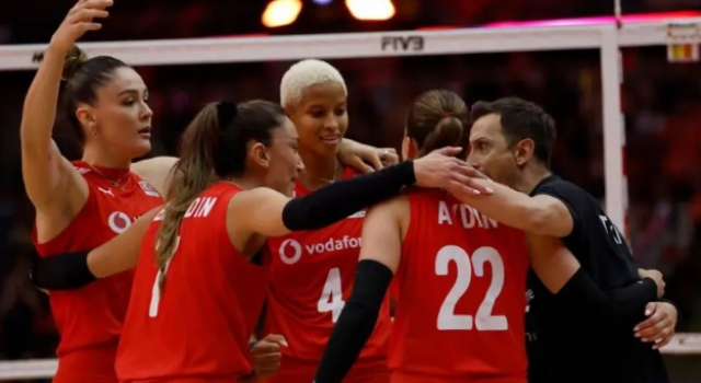 Türkiye Dünya Kadınlar Voleybol Şampiyonası'nda çeyrek finalde ABD'yle karşılaşacak