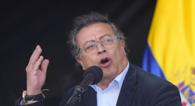 Kolombiya Cumhurbaşkanı Petro: Gel beni al, seni burada bekliyorum