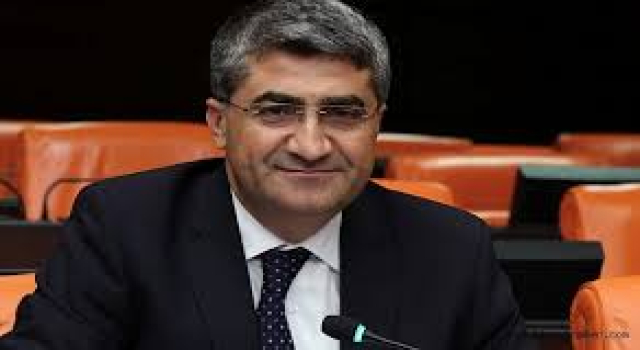 Mersin Milletvekili Mehmet Emin Ekmen: 23 katlık gelir uçurumu bir felaket tablosudur