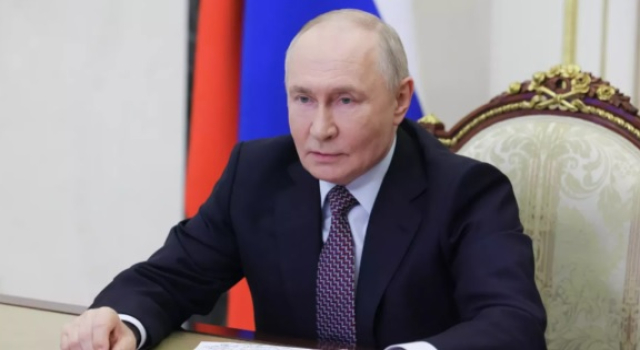 Putin, Kuzey Kore Dışişleri Bakanı Choi’yi Kremlin’de kabul etti