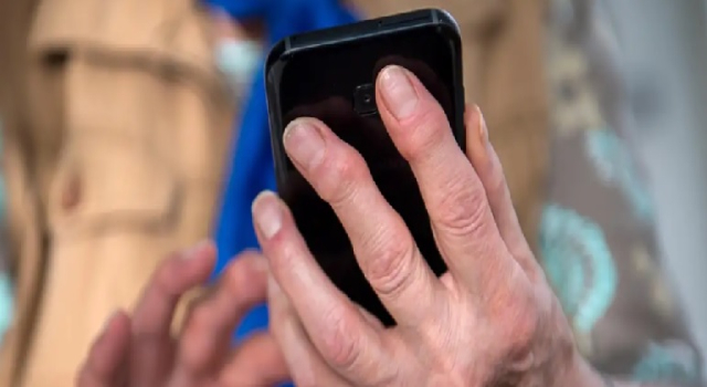 Almanlar telefon dolandırıcılarına 100 milyon euro kaptırdı