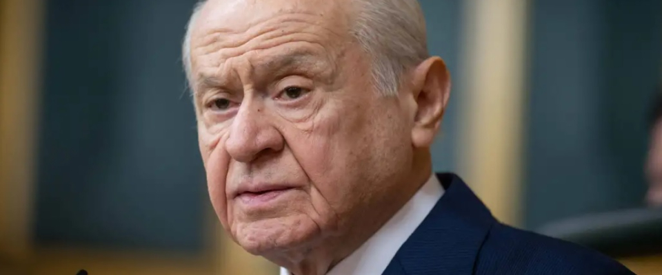 Bahçeli'den çerçeve yasaya tam destek çağrısı