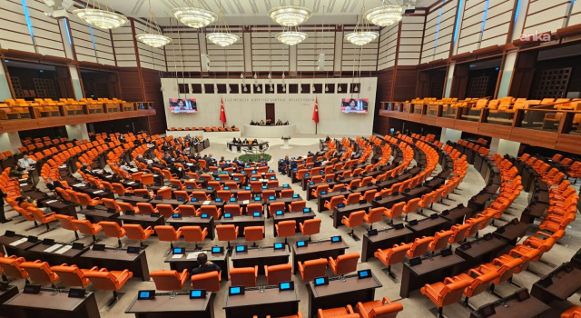 GAZETECİ YAZAR MUSTAFA GÖKTAŞ YAZDI: VEKİL SAYISI DÜŞMELİ, AYRICALIKLAR KALKMALI
