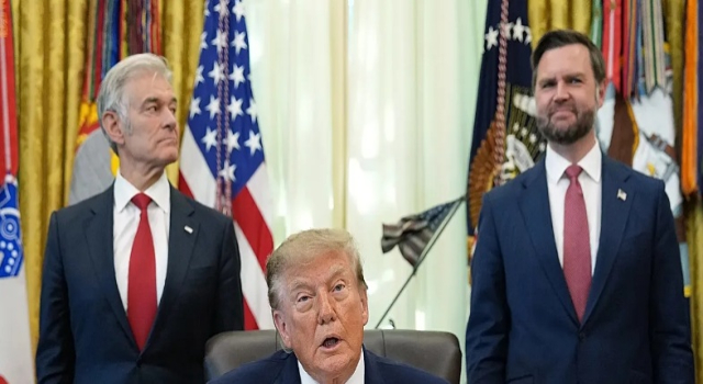Trump'tan Zelenskiy'ye çağrı: “Anlaşma yapmanın zamanı geldi”