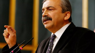 12 saat süren ameliyat sonrası yoğun bakıma alındı: Hayati tehlikesi devam ediyor