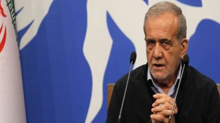 Pezeşkiyan lüks geziye giden yardımcısını affetmedi
