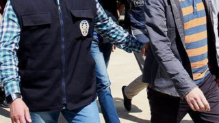 Urfa'da devlet dairesi ödeneğini kendi hesabına geçiren memurlara operasyon: 25 kişi gözaltına alındı