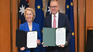 8 yıldır beklenen imzalar atıldı: Trump ve Çin'e mesaj mı?