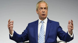 İngiltere'de göçmen karşıtı vekil Nigel Farage istifa etti: 'Ara seçimde aday olacağım'