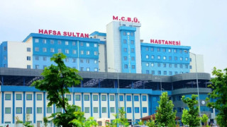 Hastalarından 'bıçak parası' alan doktor tutuklandı: 51 kişiden 2,6 milyon lira haksız kazanç