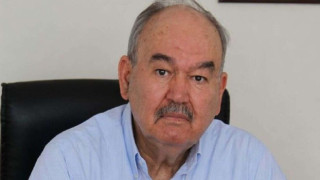 Burhan Özfatura hayatını kaybetti