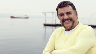 Şarkıcı Alpay hayatını kaybetti