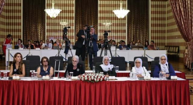 Cumartesi ve Barış Anneleri komisyon oturumuna katıldı: Çocuklarımızı değil silahları toprağa gömelim