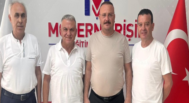 SİYASETİ ADABI İLE YAPAN İSİM: DR. ALİ ÖZ