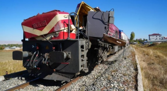 Meksika’da yolcu treni faciası: 13 ölü, 98 yaralı