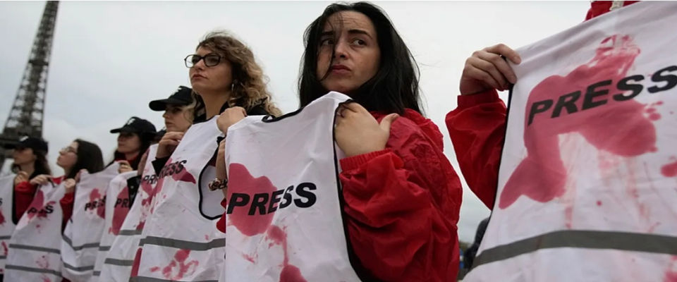 RSF 2025 raporu: Son bir yılda 67 gazeteci öldürüldü, tutuklu 503 gazeteciden 3'ü Türkiye'de