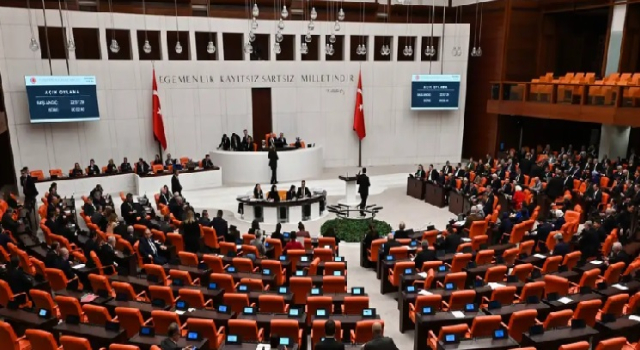 AKP-DEM Parti yakınlaşması: Yeni ittifak mı doğuyor?