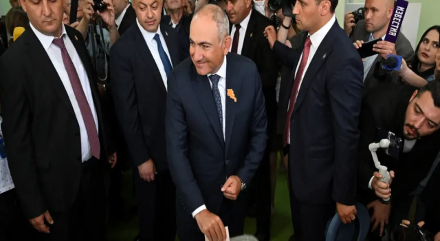 Ermenistan'da muhalefet seçimlerin iptali için başvurdu