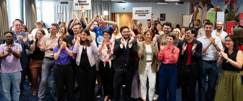 İsviçre'de referandum: Nüfusu sınırlama planı reddedildi