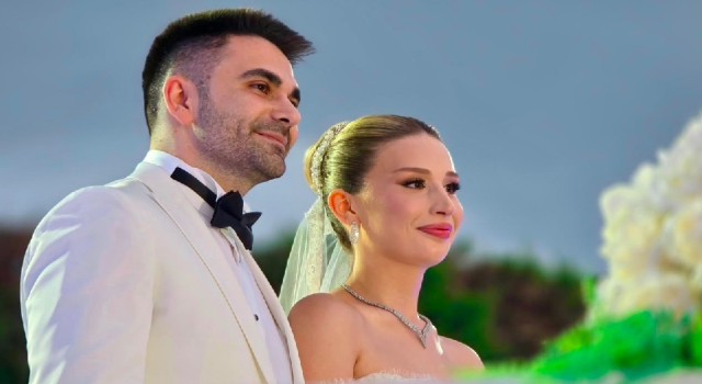 ASLI ve TAHA BEYAZ GÜVERCİNLER EŞLİĞİNDE EVLİLİĞİ TAÇLANDIRDILAR