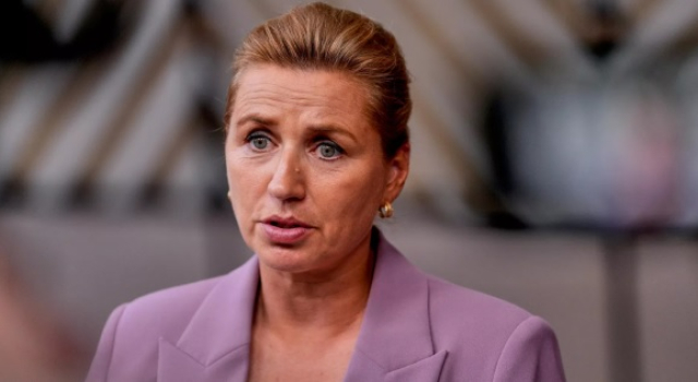 Frederiksen yineledi: Grönland elbette satılık değil, en başından beri açıkça belirttik