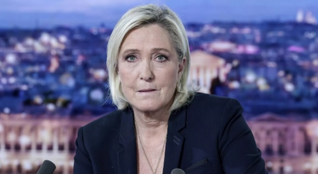 Le Pen, 2027 Fransa Cumhurbaşkanlığı seçimleri için adaylığını açıkladı