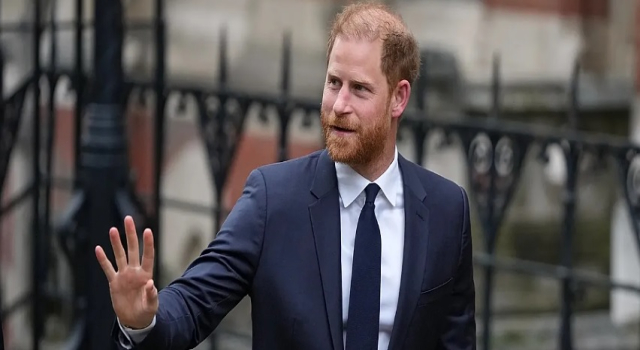 Prens Harry, İngiltere'ye döndü: Daily Mail davasında ağır fatura