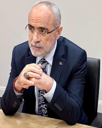 Yalçın TOPÇU
