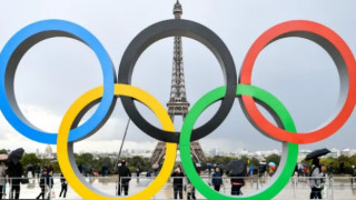 Olimpiyat ateşinin Yunanistan'dan Fransa'ya yolculuğu başladı