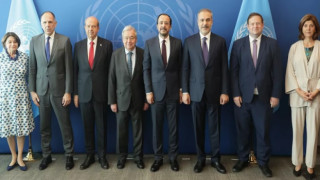 Beş taraflı Kıbrıs zirvesi: Anlaşma yok ama görüşmeler sürecek