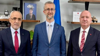 CUMHURBAŞKANI BAŞDANIŞMANI TOPÇU’DAN UKRAYNA BÜYÜKELÇİSİNE NEZAKET ZİYARETİ