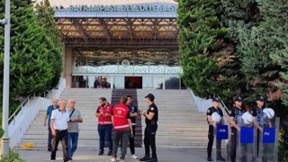 Bayrampaşa Belediyesi’ne operasyon: Belediye Başkanı Hasan Mutlu gözaltına alındı