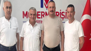 SİYASETİ ADABI İLE YAPAN İSİM: DR. ALİ ÖZ