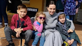 Angelina Jolie, Rusya işgali altındaki Ukrayna'yı ziyaret etti