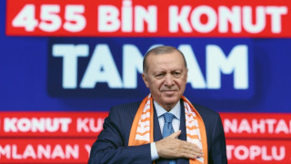 Cumhurbaşkanı Erdoğan: “455 bininci afet konutumuzu hak sahibi kardeşlerimize teslim etmenin gururunu yaşıyoruz”