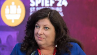 Eski ABD Başkanı Biden'ın Danışmanı: ABD, insanları Rusya'ya karşı yönlendirmek için Hollywood'u kullanıyor