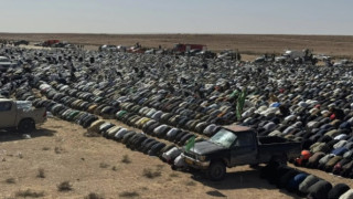 Kaddafi’nin oğlu Seyfülislam toprağa verildi: Cenazeye 50 bin kişi katıldı