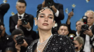 Dua Lipa'dan teknoloji devine 15 milyon dolarlık telif davası