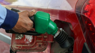 İran anlaşması sonrası petrol düştü, altın fırladı