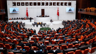 18 yaş altı suçlulara ilişkin düzenlemeleri içeren kanun teklifi yasalaştı